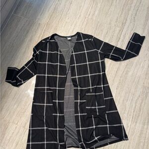 Black and Gray Checkered Open Cardigan